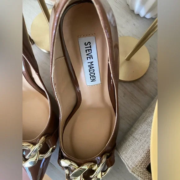 Steve Madden lalette chain link pump - Picture 3 of 7